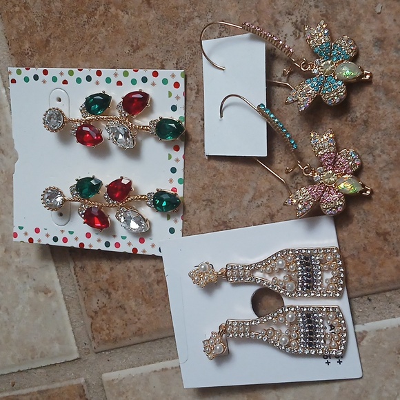 3 pair of beatiful  earrings - Picture 5 of 5